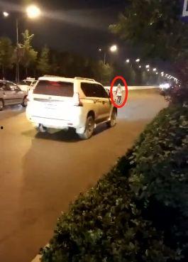 吃瓜爆料碰瓷图片高清视频,高清碰瓷图片视频引发热议，真相究竟如何？