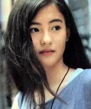 学生喜欢明星网红,学生粉丝热情高涨！”