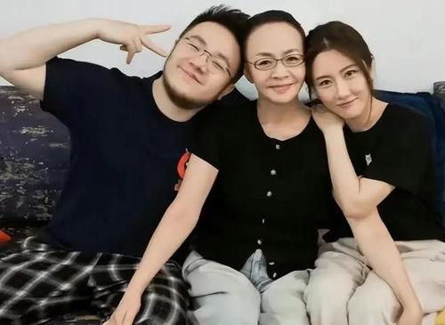 明星吃瓜八卦爆料视频,明星吃瓜大揭秘，幕后故事一网打尽！