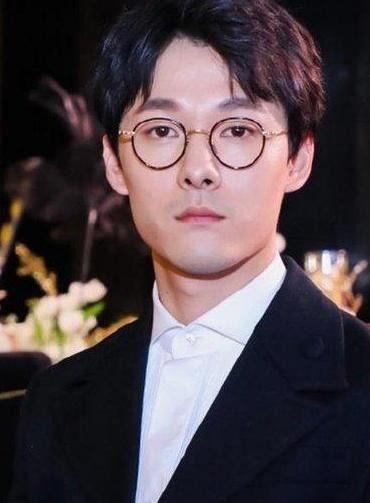 吃瓜鹅每日爆料直鼻梁男星,吃瓜鹅每日爆料揭秘娱乐圈神秘人物