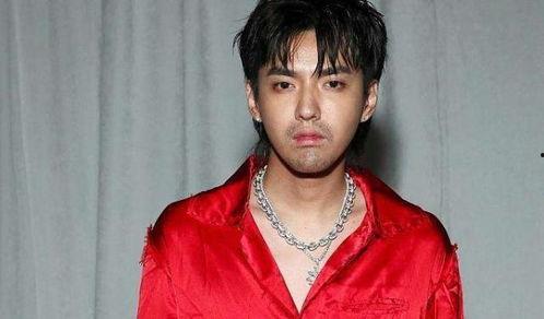 娱乐圈没瓜吃,静悄悄的瓜田，等待下一颗爆裂的瓜