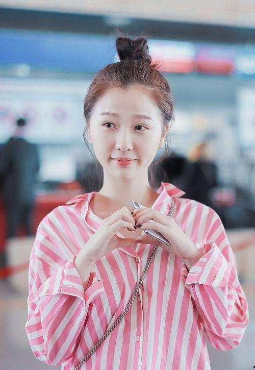 吃瓜爆料杨洋虞书欣,吃瓜群众热议恋情真相